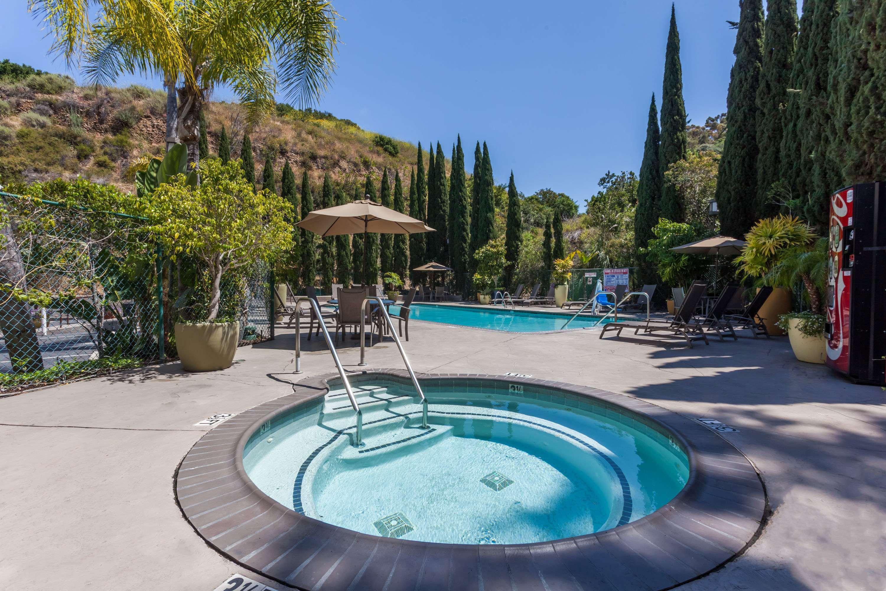 Days Inn By Wyndham San Diego Hotel Circle Bagian luar foto